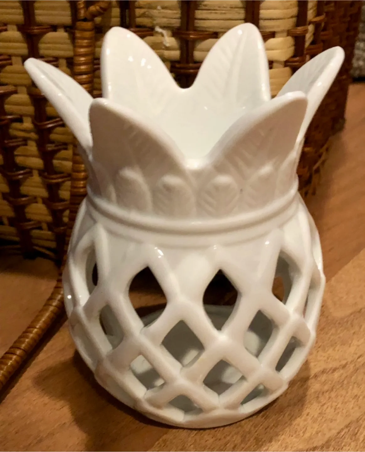 White Ceramic Pineapple Wax Warmer thumbnail