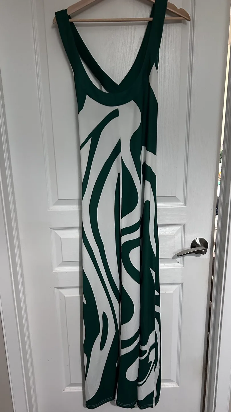 Green and White Abstract Print Maxi Dress thumbnail