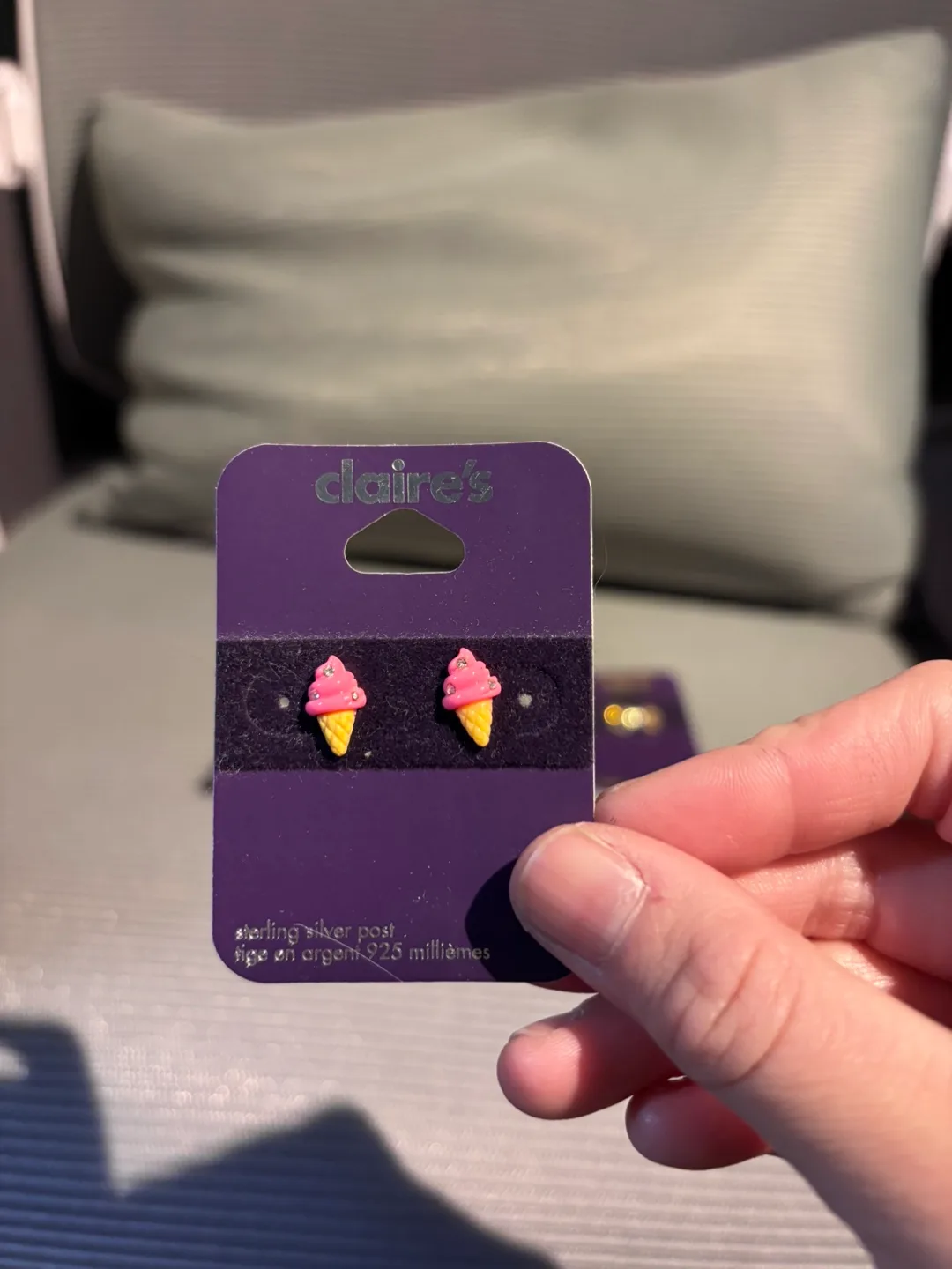 4 pairs of Claires earrings image indicator(2)