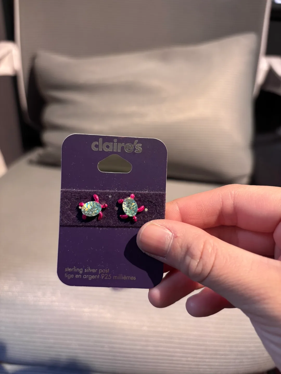 4 pairs of Claires earrings image indicator(4)