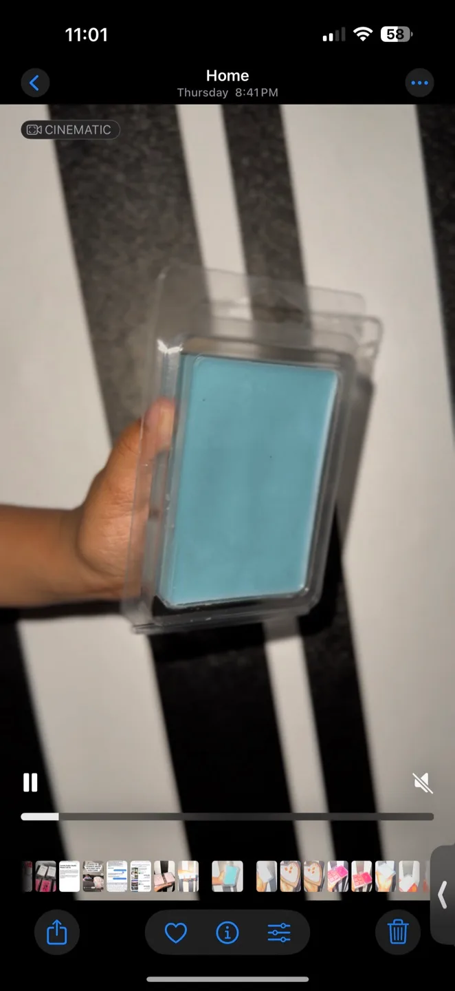 pack of light blue wax melts (fresh laundry scent) image indicator(2)