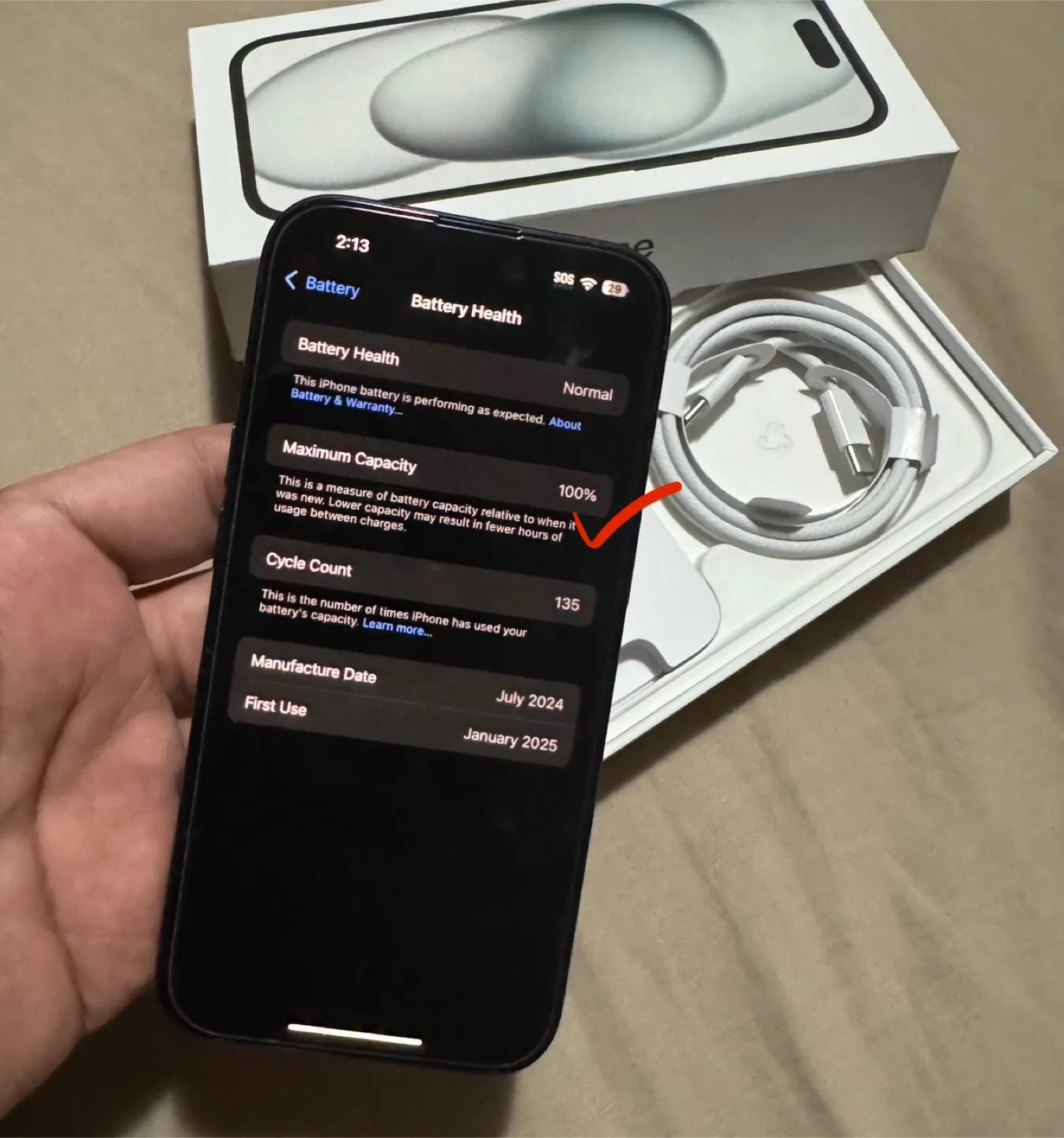 iPhone 15 - 128GB - 100% Battery - Apple Warranty Dec 2025 image indicator(2)