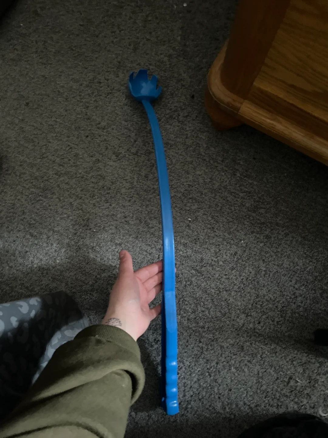 Long-handled dog ball thrower thumbnail
