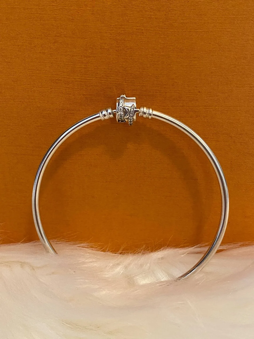 🤩LIMITED EDITION 🤩Pandora Moments Sparkling Shooting Star Clasp image indicator(2)