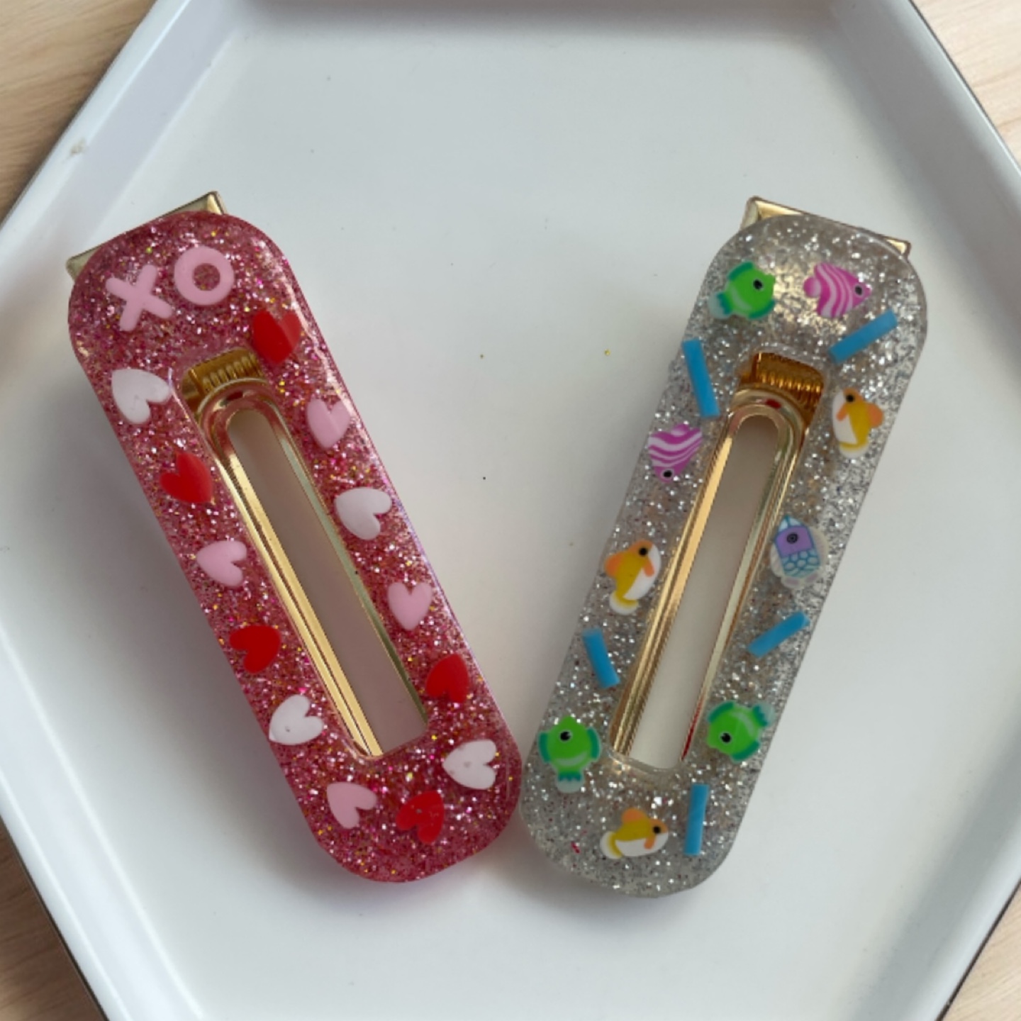 Set of 5 Handmade Resin Hair Clips - photo 4