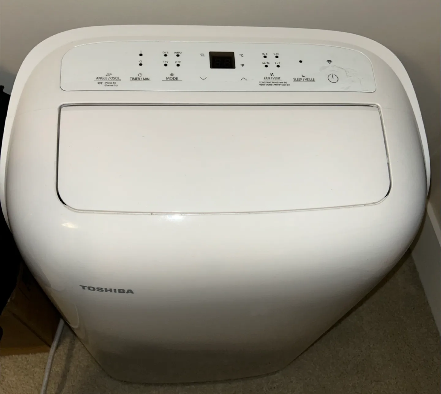 Toshiba Portable Air Conditioner 12000 BTU with Remote thumbnail
