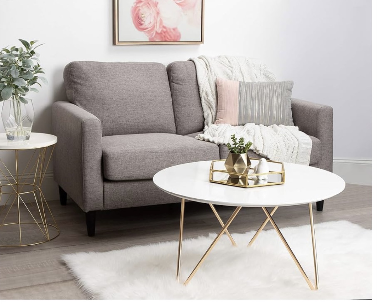 White Round Coffee Table with Legs - photo 2