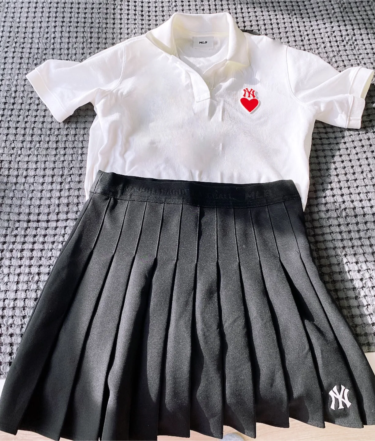 MLB New York Yankees Polo Shirt and Pleated Skirt Set thumbnail