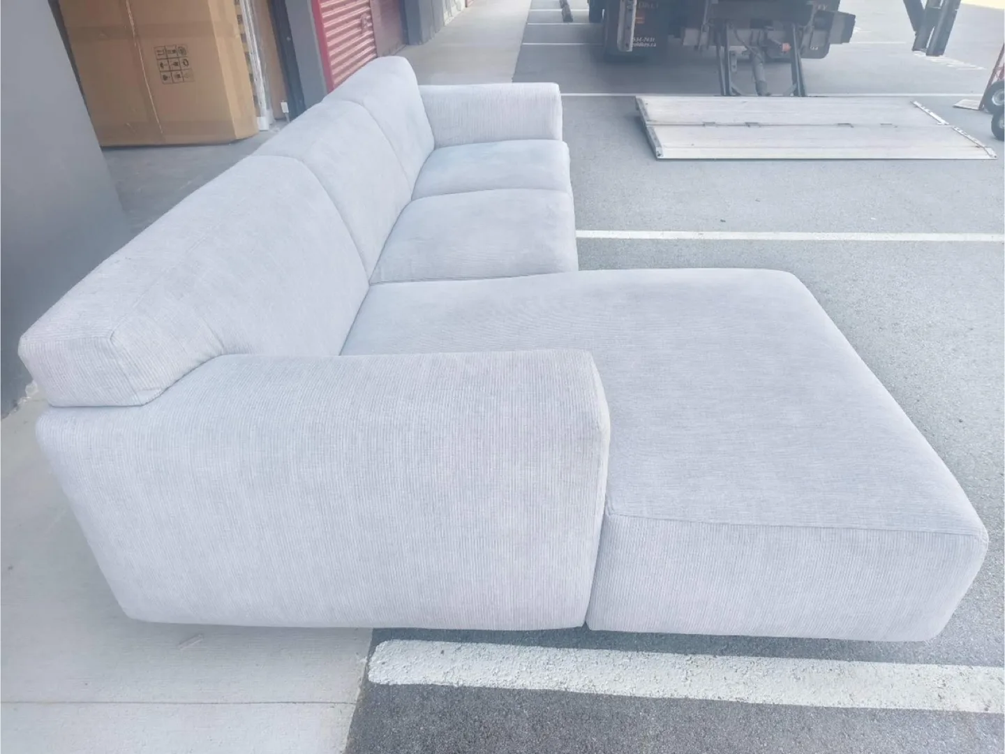 Furninova Grey Sectional Sofa image indicator(3)