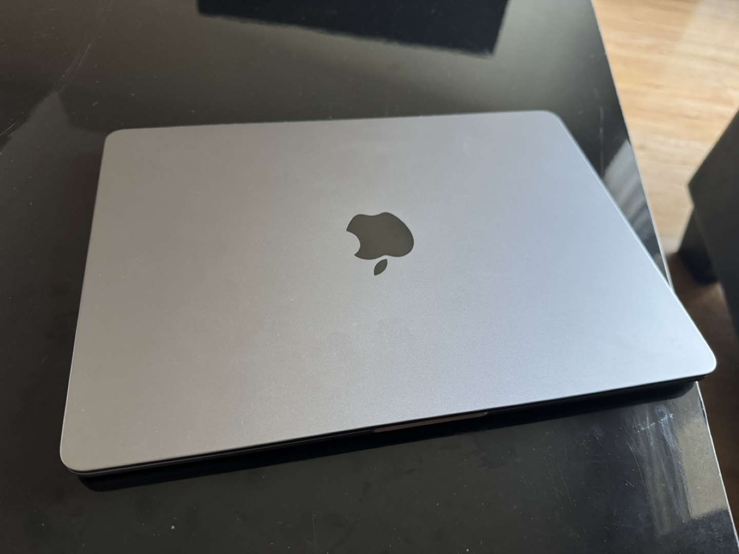 Apple MacBook Air 13-inch, Space Grey M3 Chip