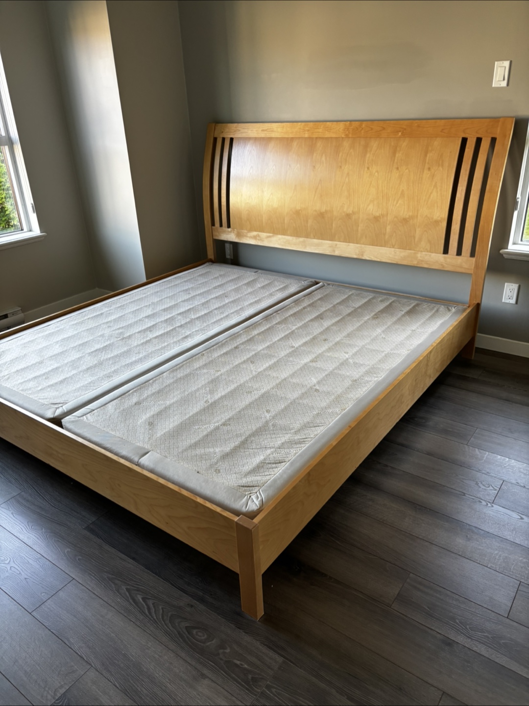 Queen Mattress and Platform Bed Frame Set