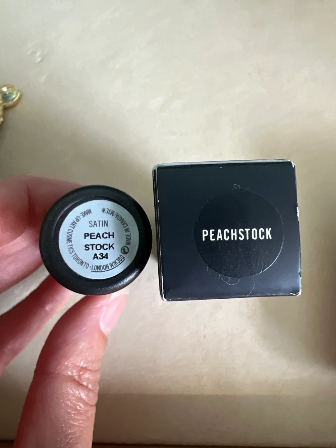 MAC Peachstock Satin Lipstick image indicator(2)