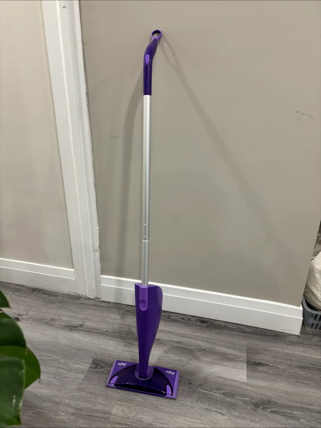 Swiffer WetJet Mop #freecycle thumbnail