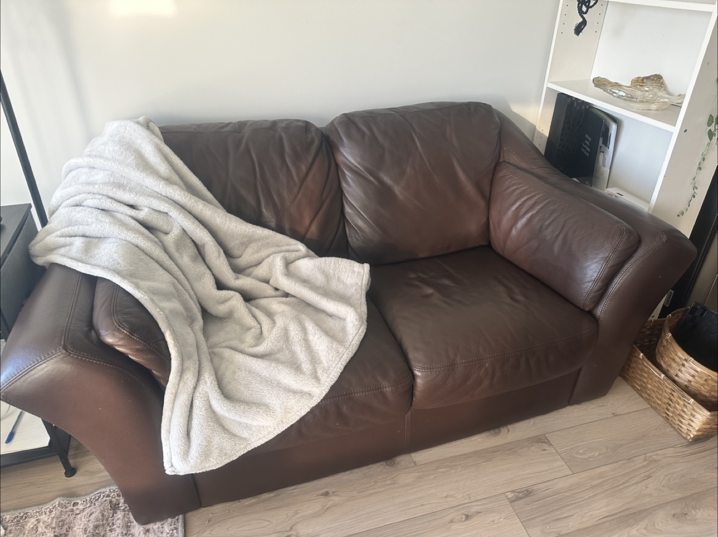 Brown Leather Loveseat - photo 3