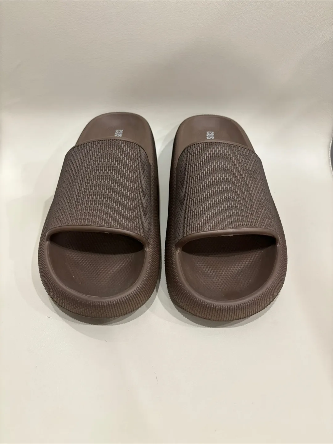 Cushion Slides - US 9/EU 39 thumbnail