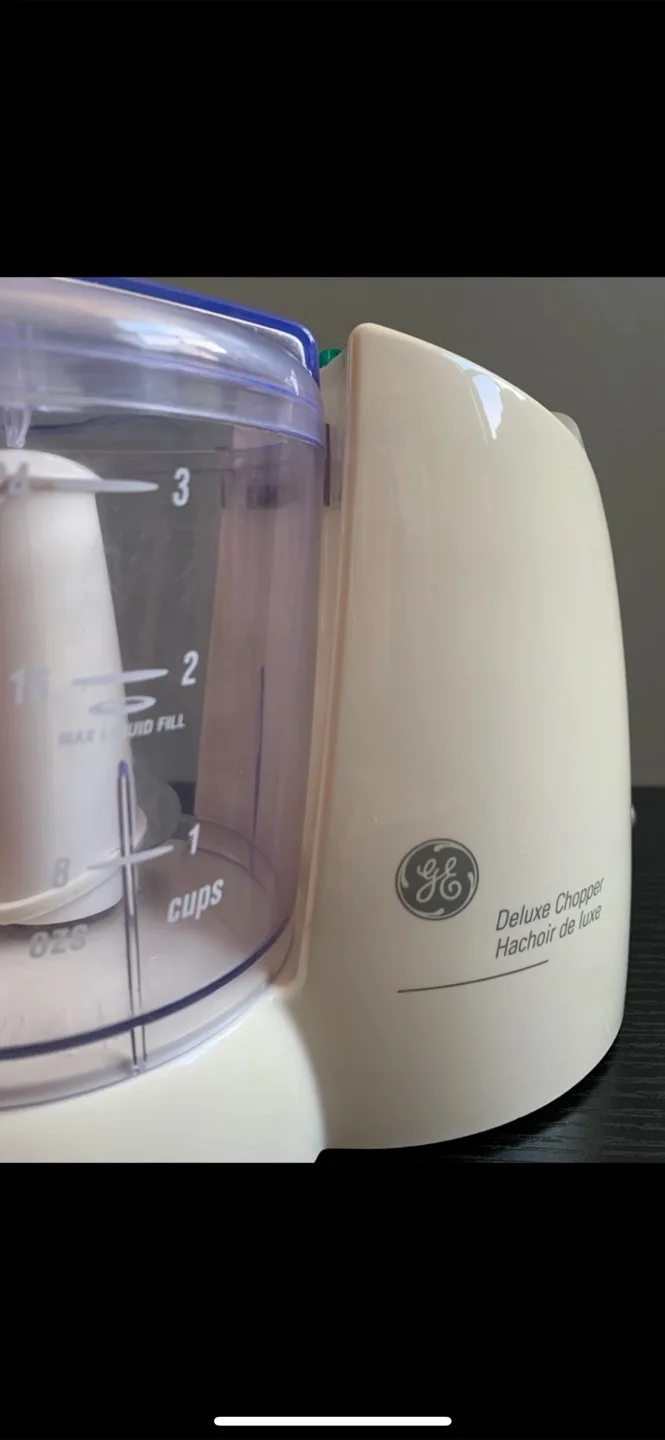GE 3Cup Deluxe Mini Chopper - Food Processor image indicator(2)