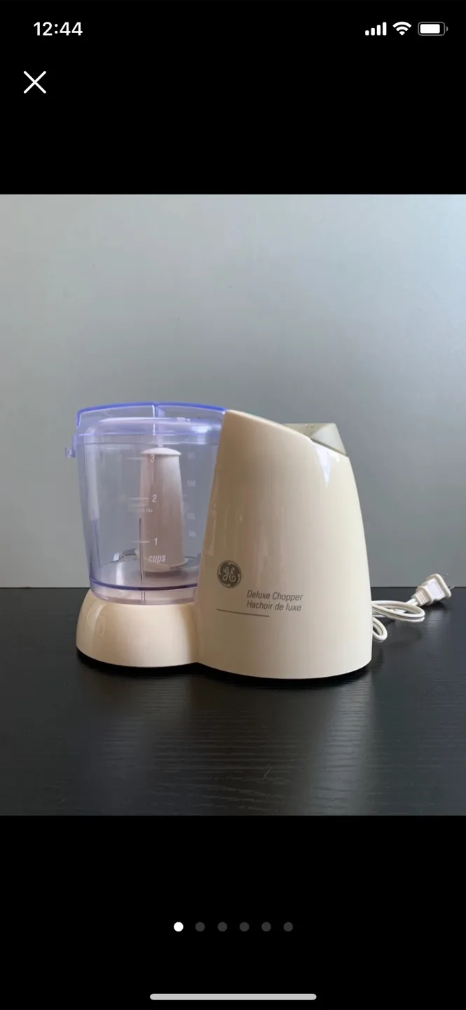 GE 3Cup Deluxe Mini Chopper - Food Processor image indicator(7)