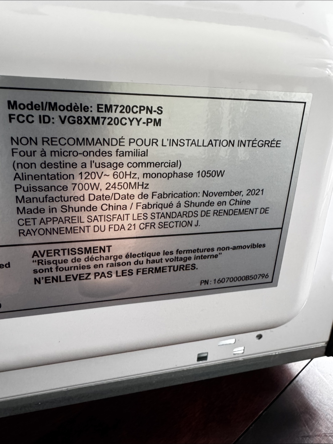 Hamilton Beach EM720CPN-S Microwave 700 watts - photo 4