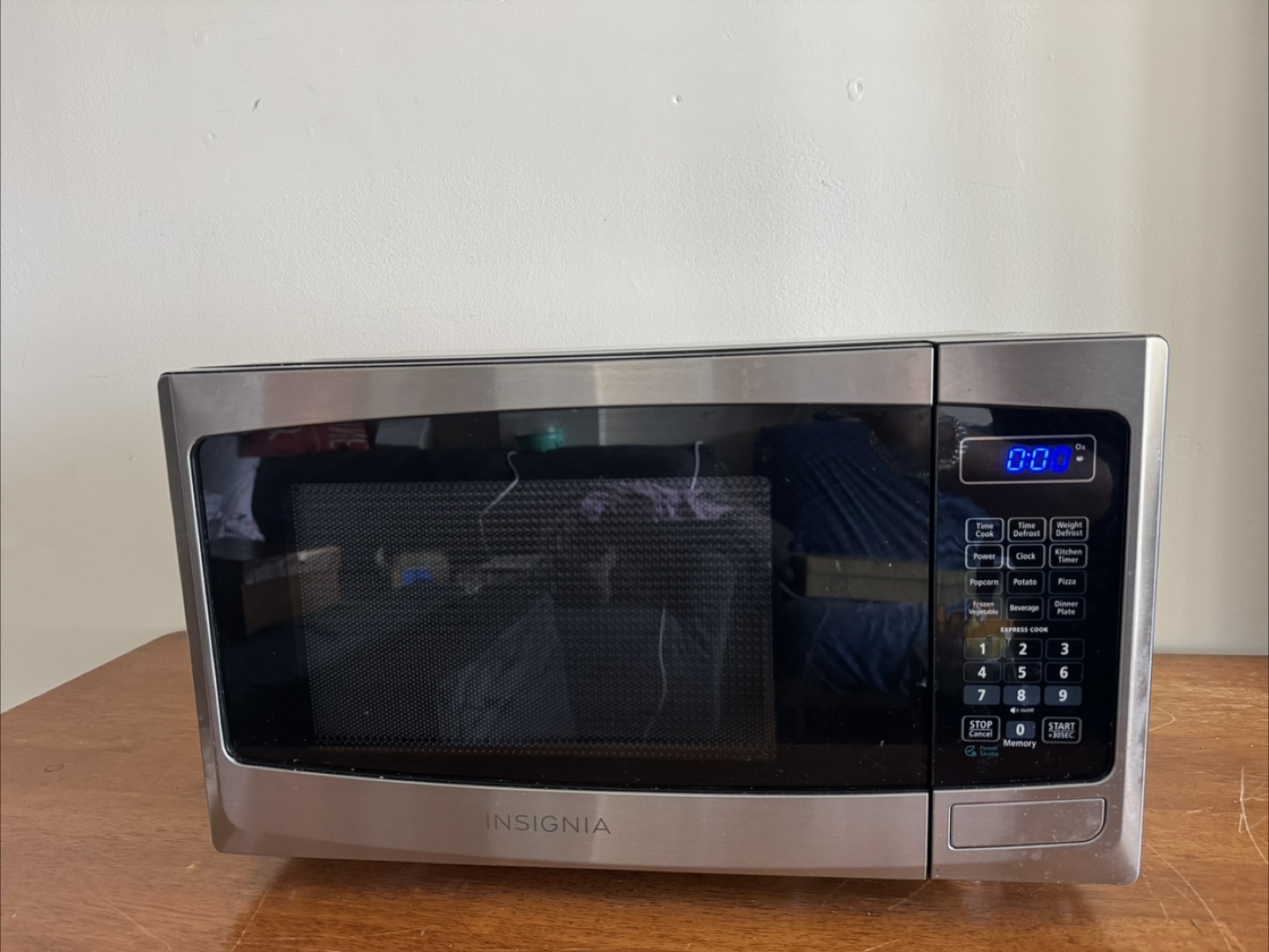 Insignia Microwave - Stainless Steel - Excellent Condition