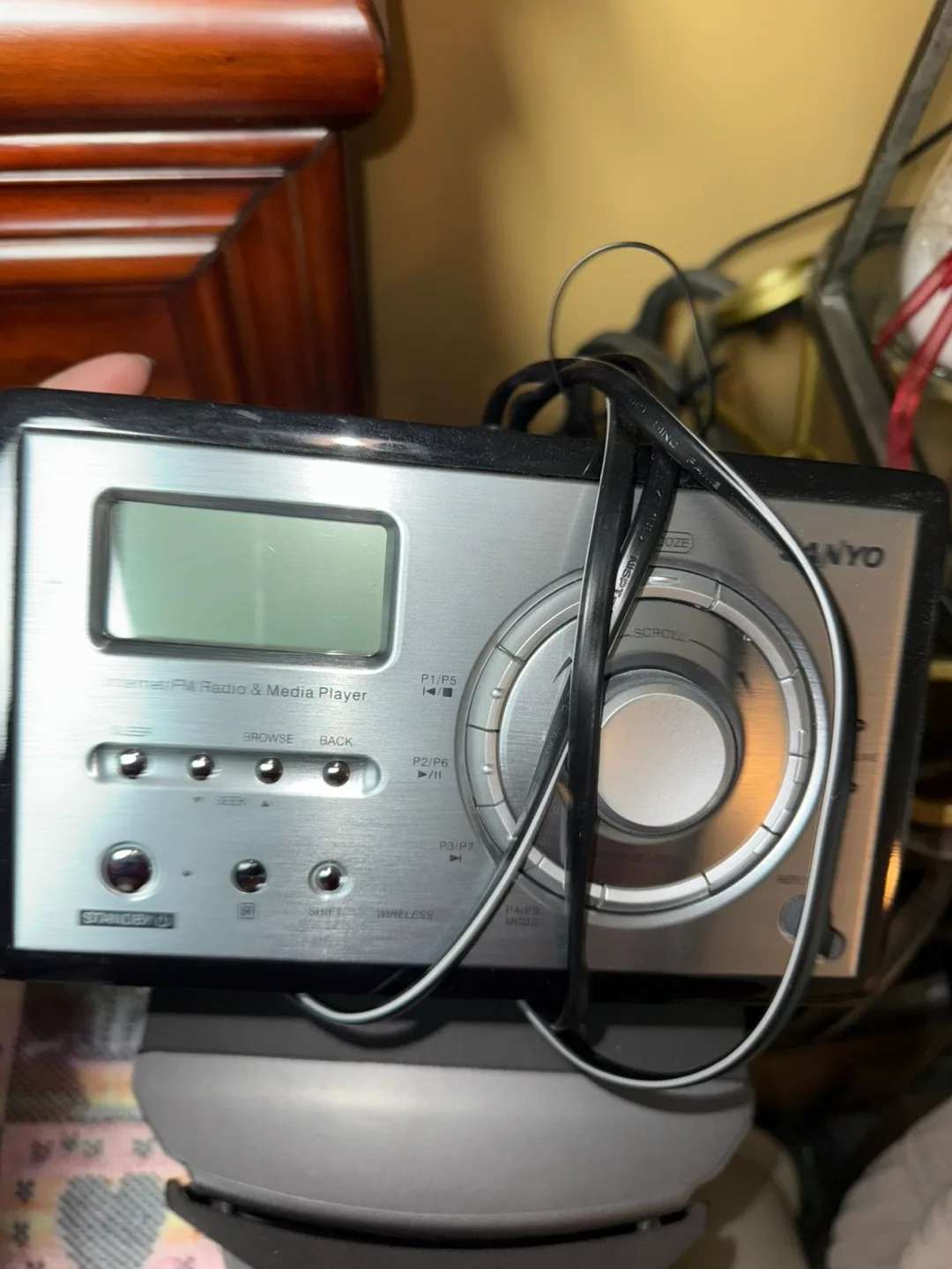 Sanyo Internet/FM Radio & Media Player image indicator(2)