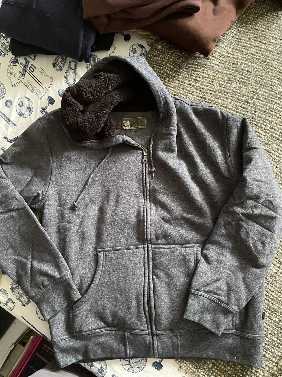 BC Clothing Co. Men's Zip-Up Hoodie - Size XL/TG thumbnail