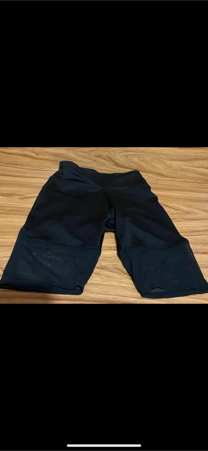 Women’s assorted clothes szXS image indicator(3)