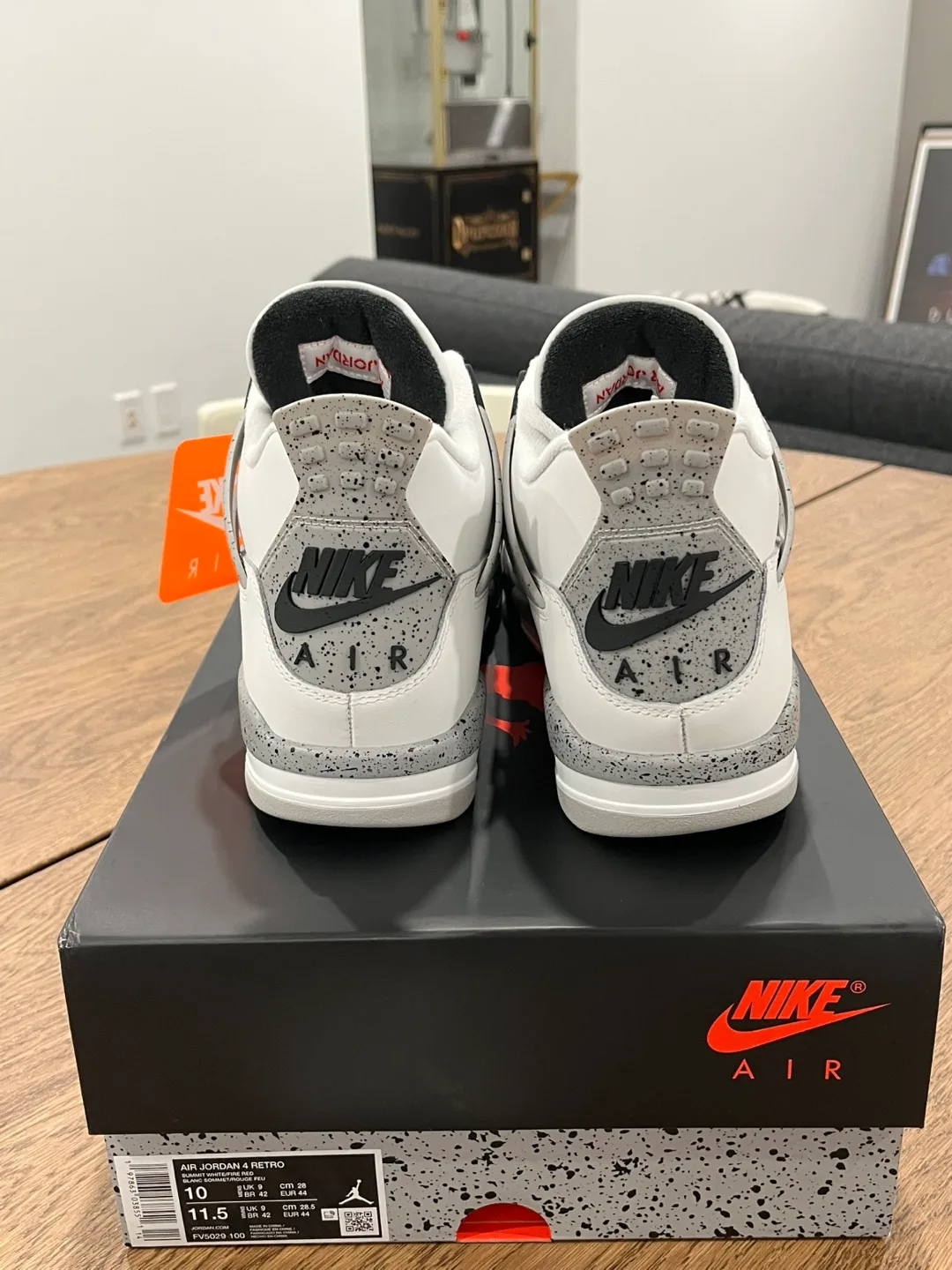 Jordan 4 White Cement Size 10 image indicator(5)