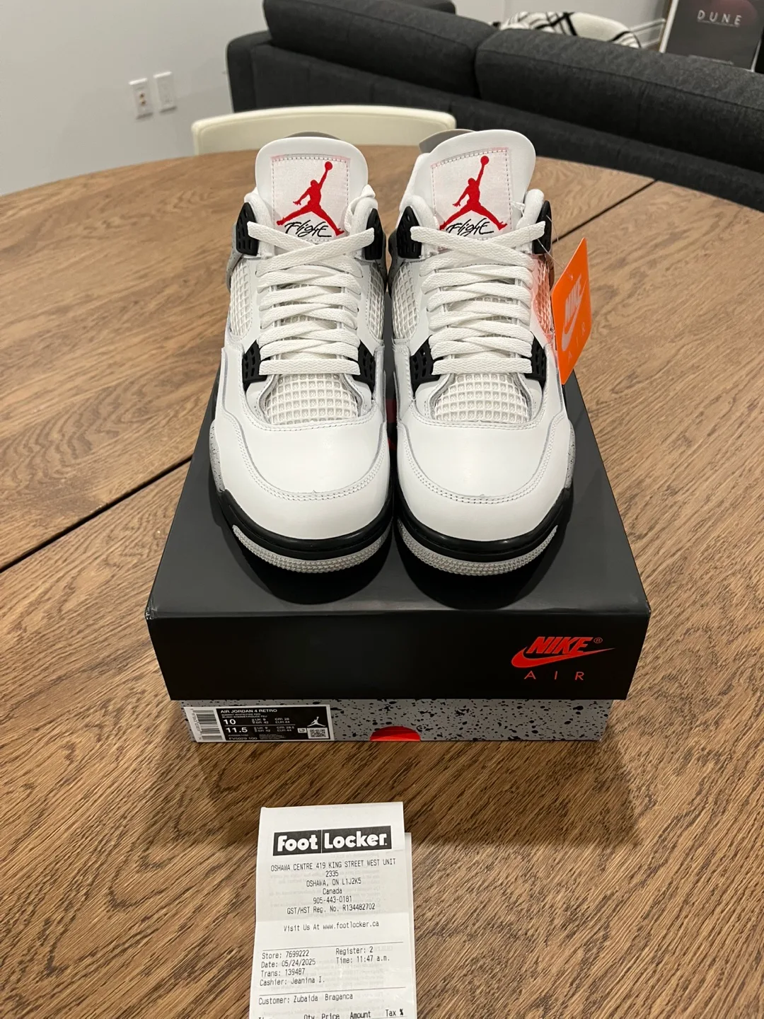 Jordan 4 White Cement Size 10 image indicator(2)