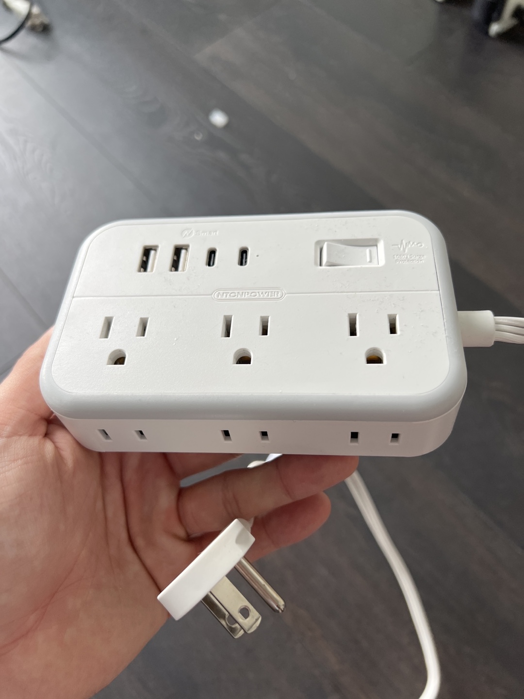 Power Strip (6 plug, 2 USB, 2 USB-C) - photo 2