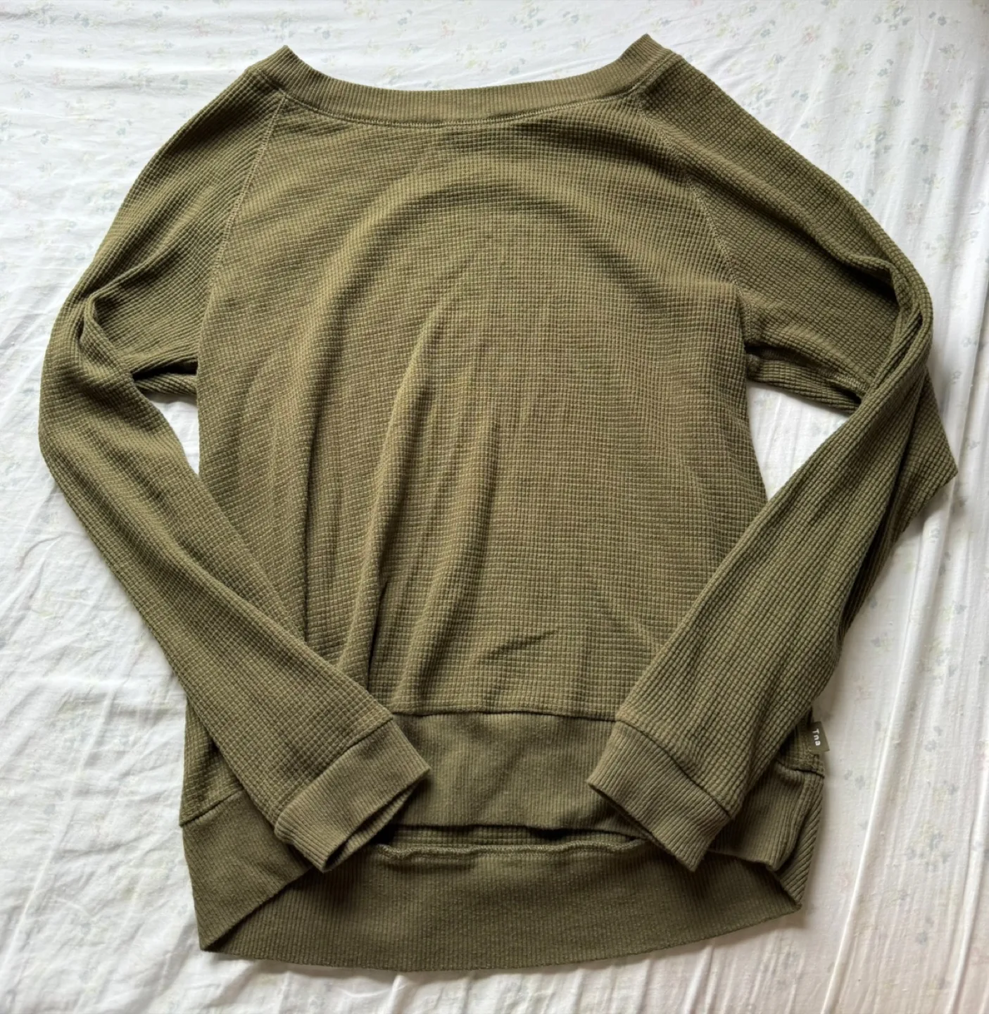 Aritzia Tna Waffle Knit Long Sleeve Shirt - Size Small thumbnail