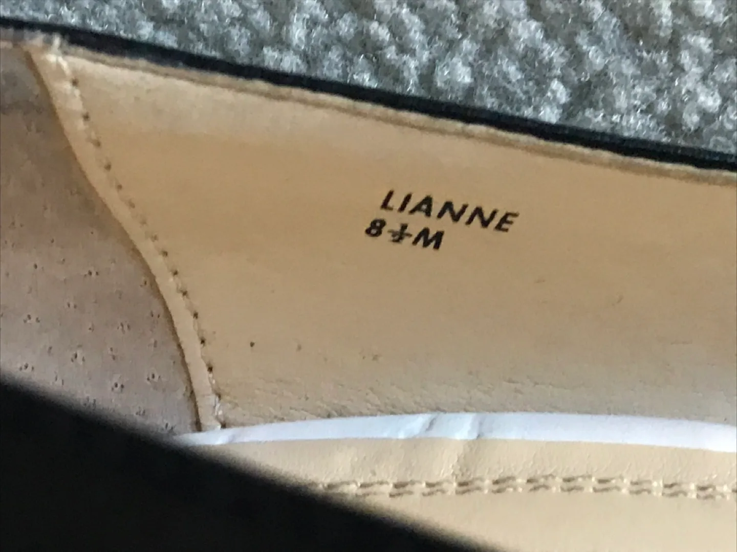 Tahari LIANNE Black and White Peep Toe Heels - Size 8.5M image indicator(2)