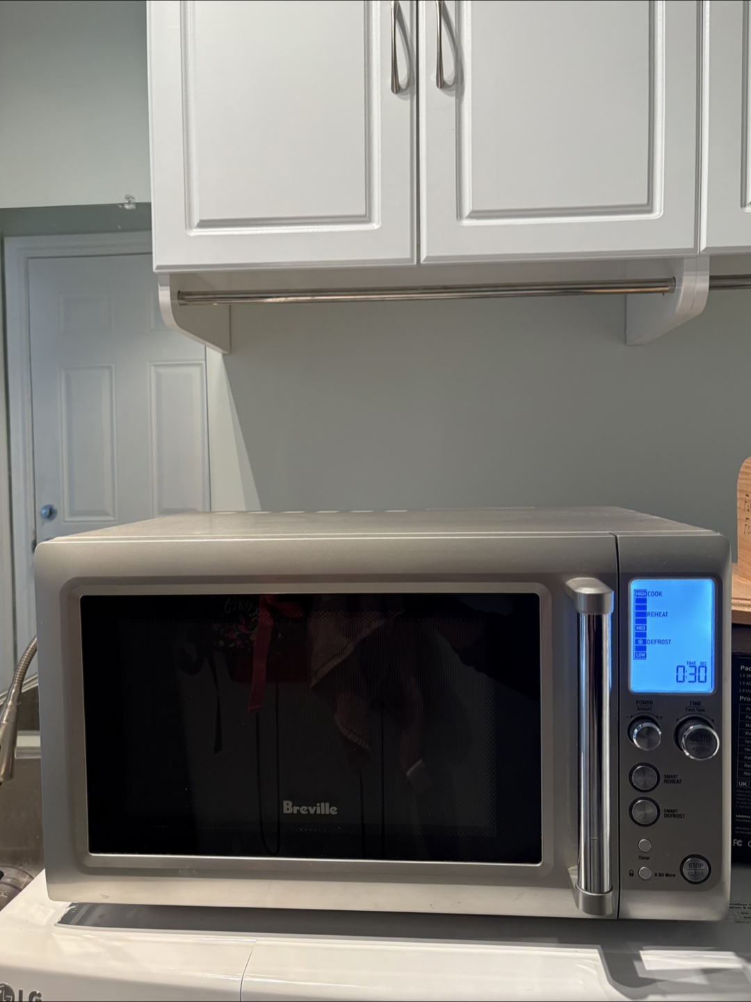 Breville Microwave Oven - photo 3