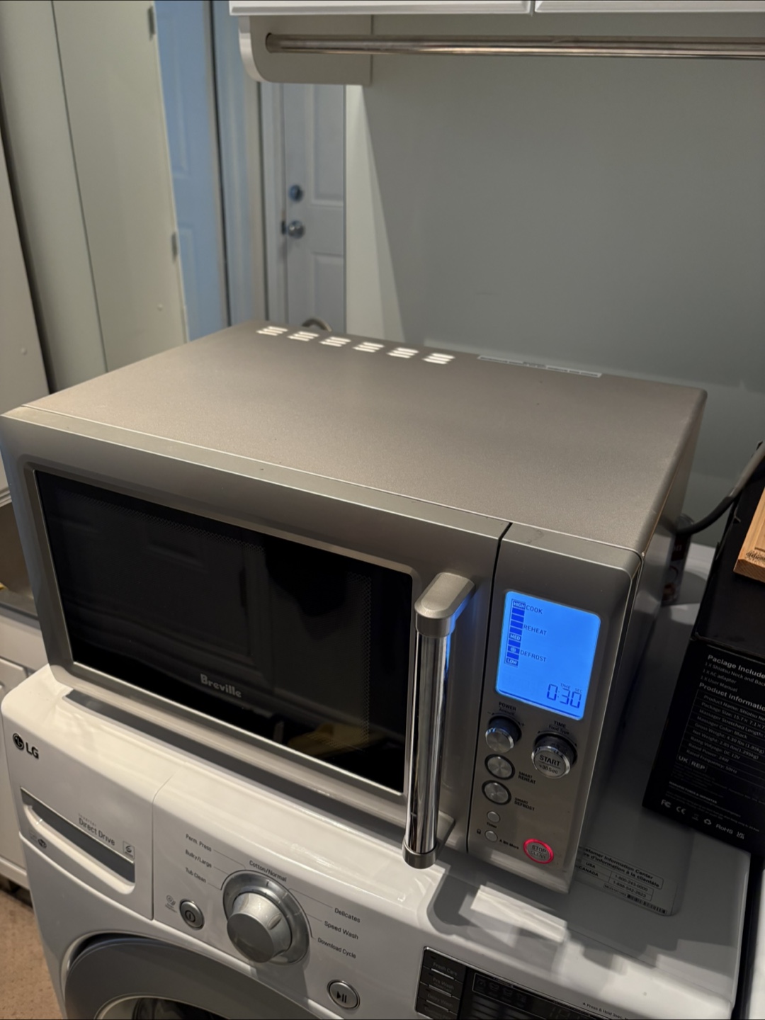 Breville Microwave Oven
