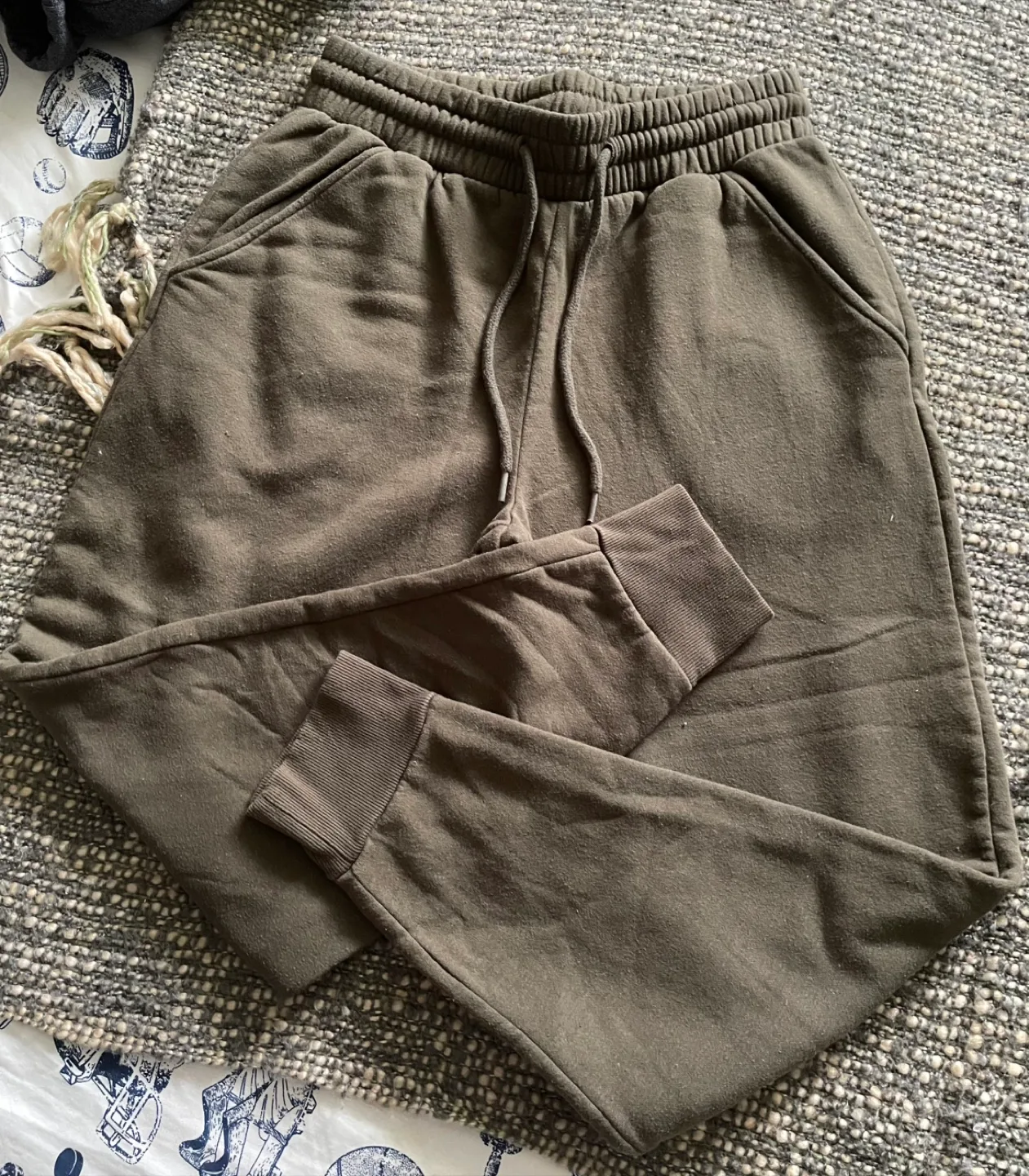 Zennana Women's Dark Olive Green Joggers - Size Large thumbnail