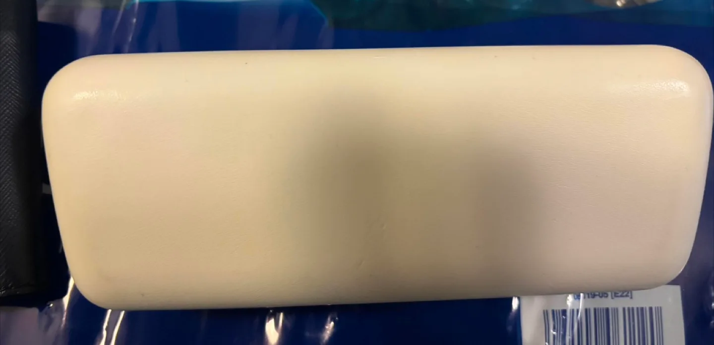 Chloé Eyeglass Case image indicator(3)