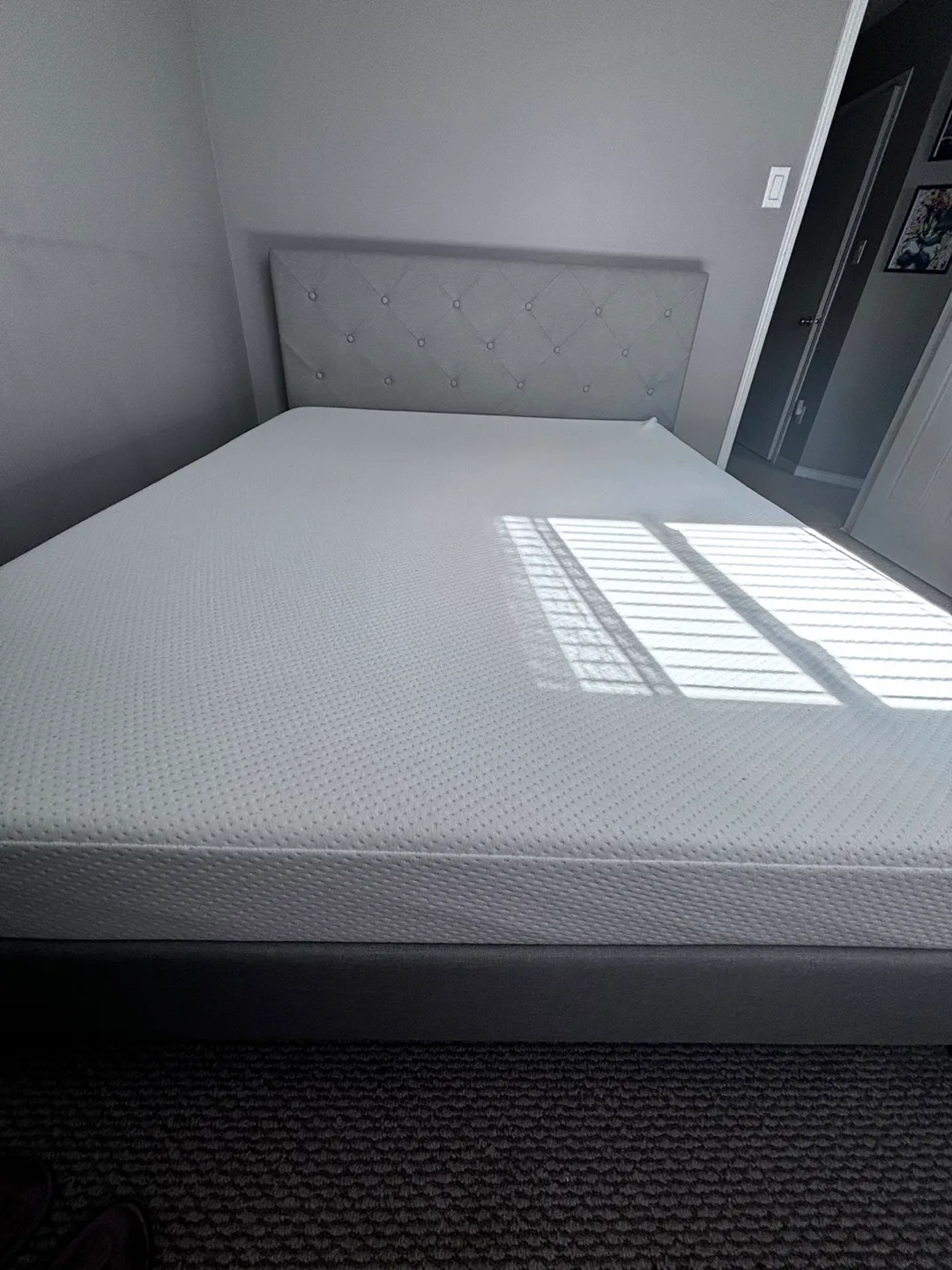 New Zinus 6” green tea memory foam Mattress thumbnail
