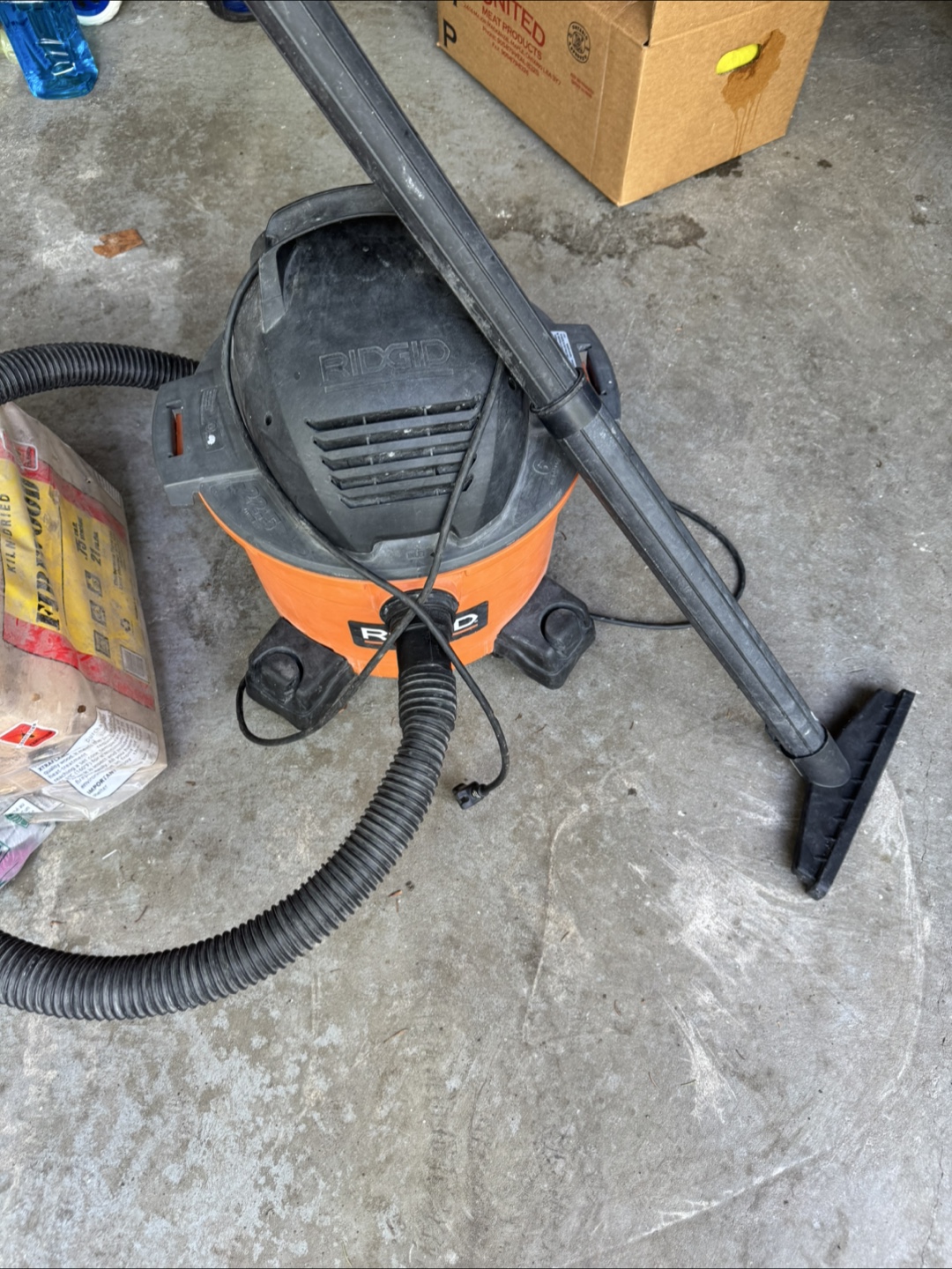RIDGID 22-litre Wet/Dry Vacuum - photo 2