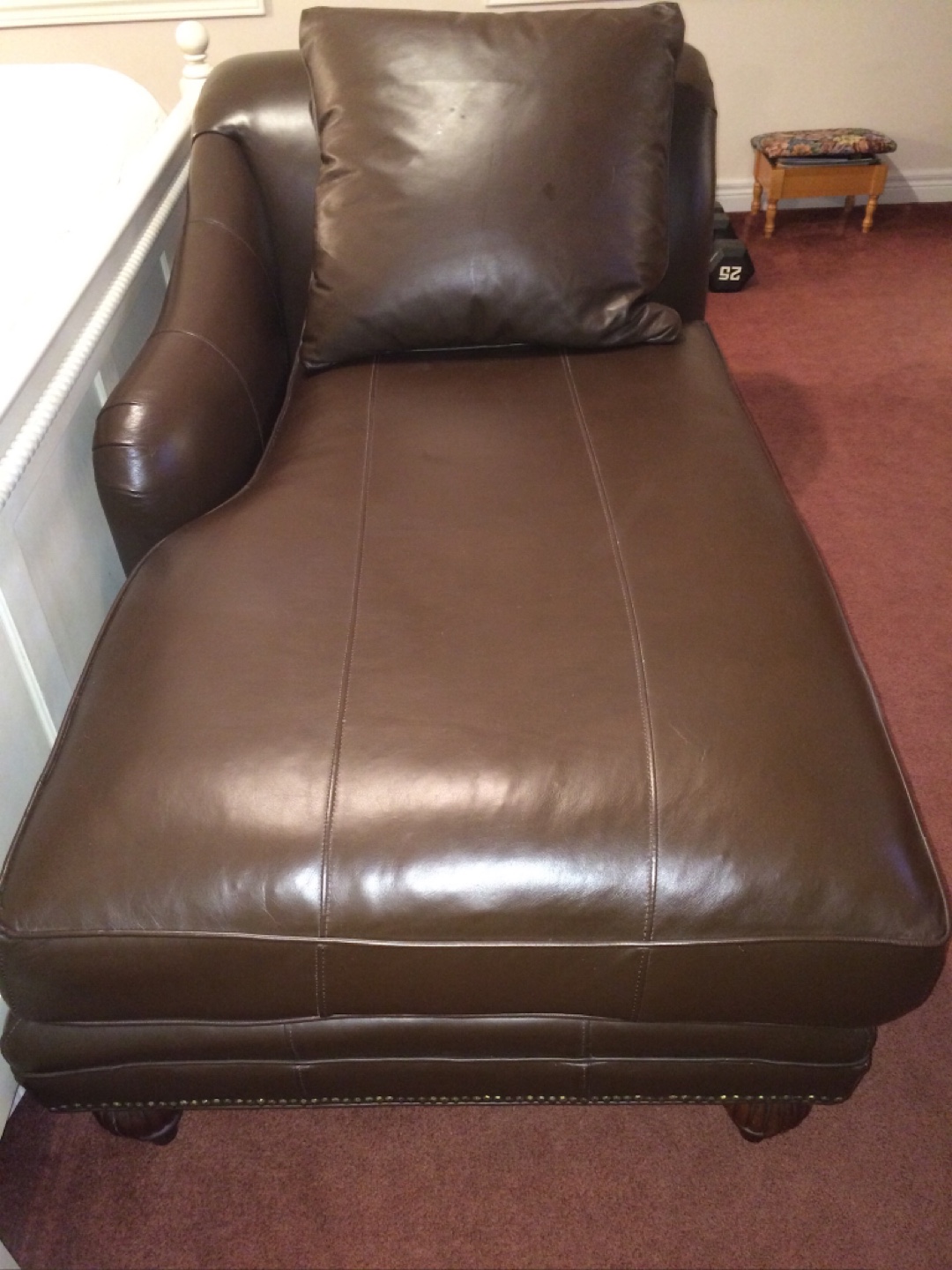 Genuine leather chaise lounge