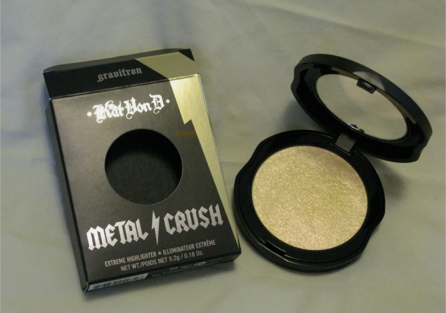Kat Von D Metal Crush Extreme Highlighter in Gravitron thumbnail