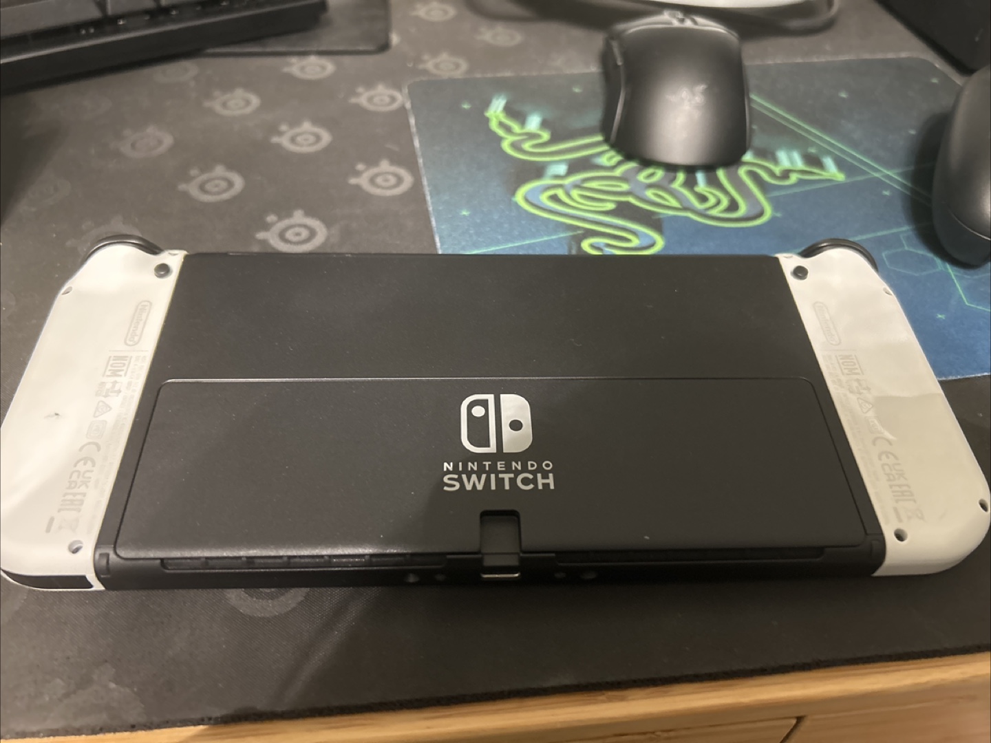 Nintendo Switch Console - White Special Edition - photo 3