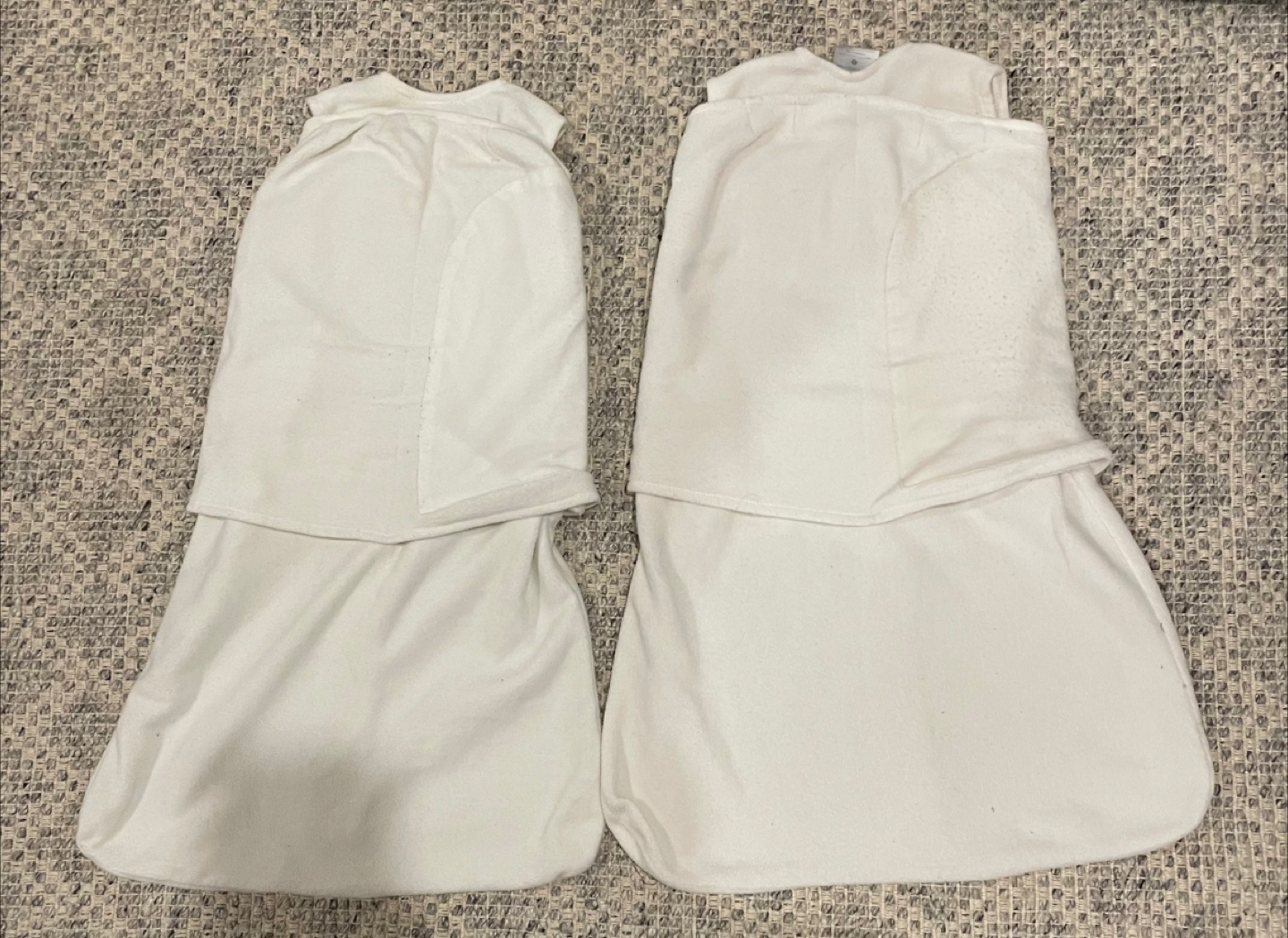 Halo Fleece Swaddles/Sleep Sacks - 3 to 6 months - photo 2
