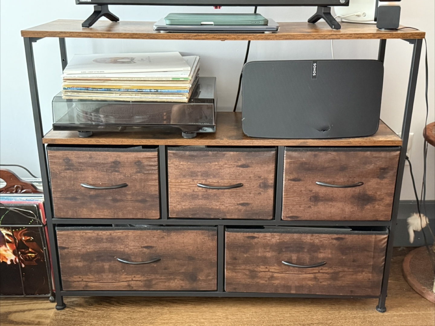 TV shelf with 4 Drawers