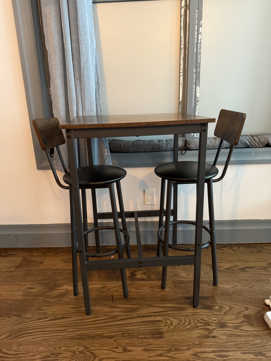 Small Table Set with Two Stools - photo 2