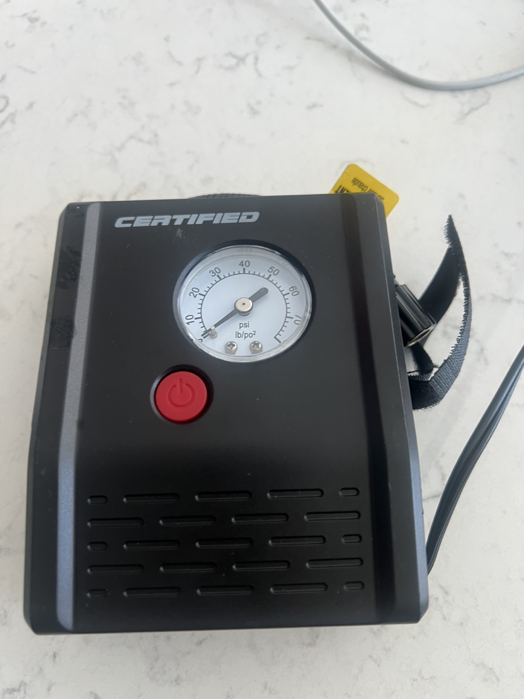 Certified 12V Portable Tyre Inflator - photo 2