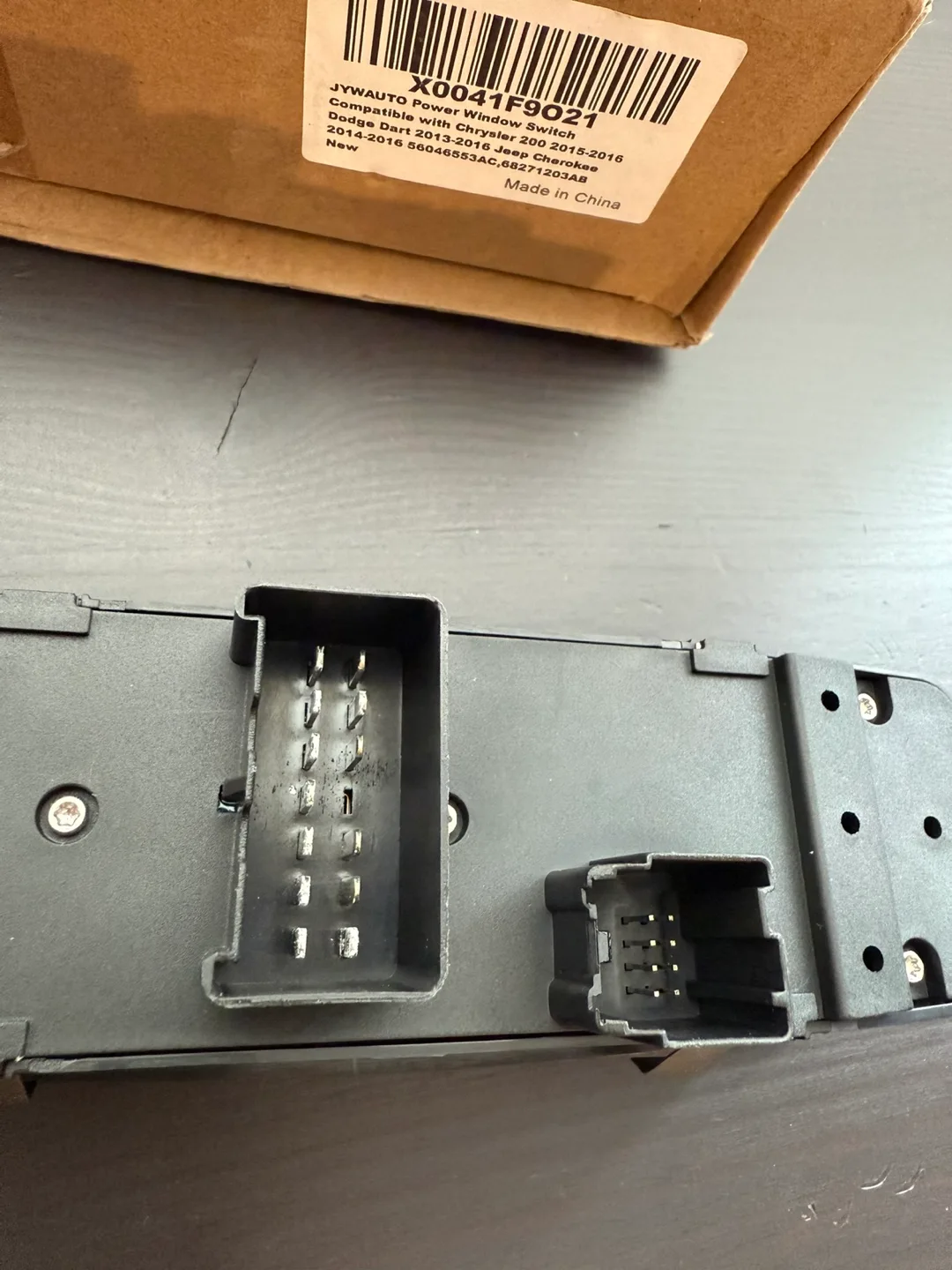 JYWAUTO Driver Side Master Power Window Switch 68110866AB image indicator(10)