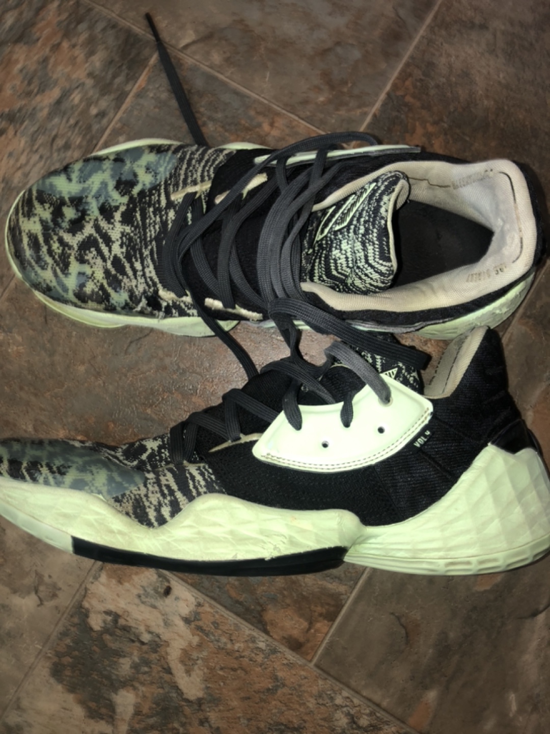 Adidas Harden Vol. 4Basketball Shoes - Size 11/5M - photo 2