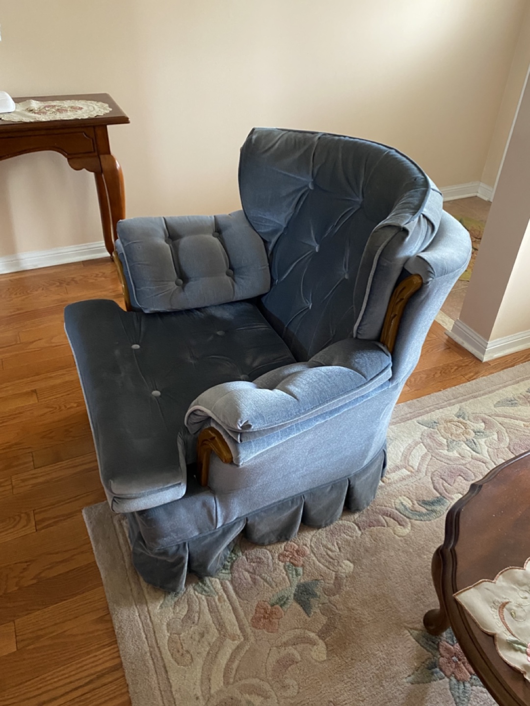 Deal and Steal  Blue Velvet Armchair, swivel rocking chair - photo 2