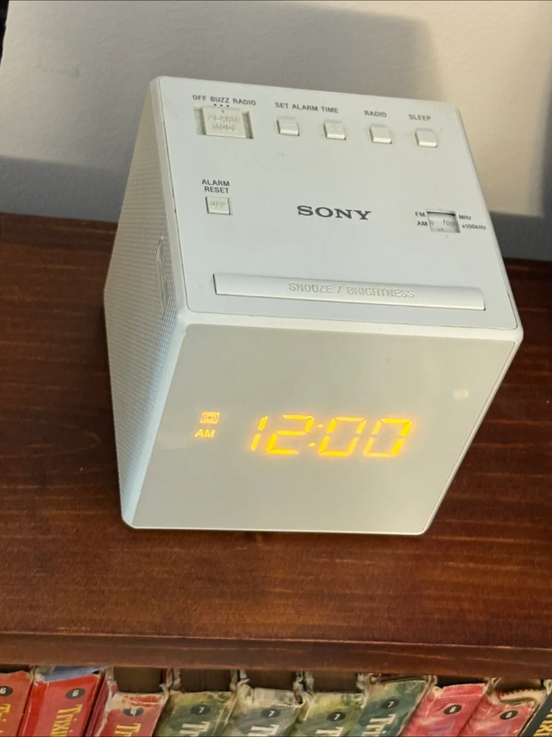 Sony ICF-C1 Clock Radio with Sleep Timer image indicator(2)