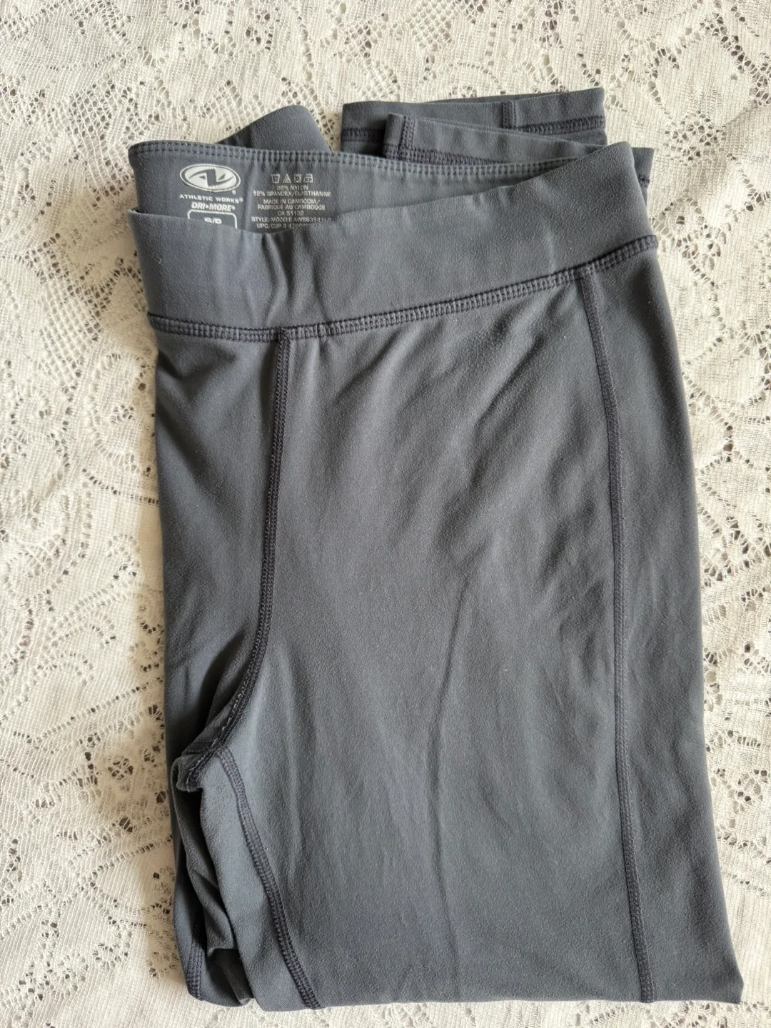 Women's Workout Set (Small) Athletic Works brand image indicator(3)