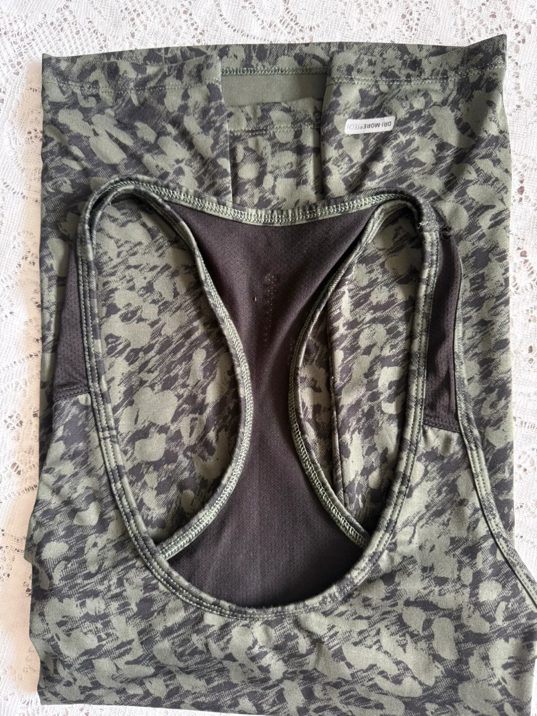 Women's Workout Set (Small) Athletic Works brand image indicator(2)